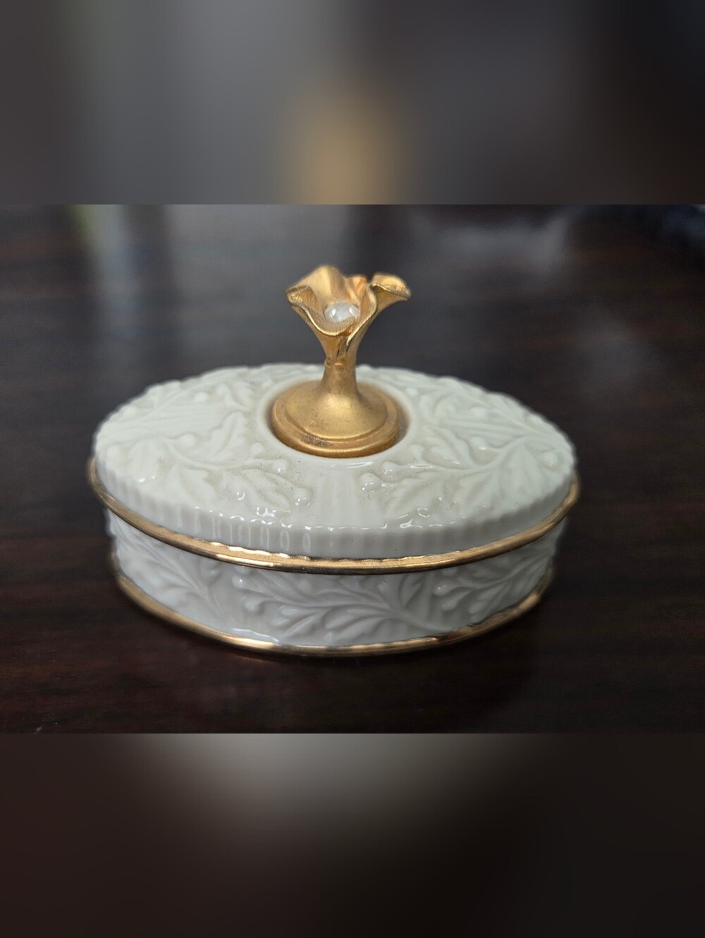 Lenox China Treasures Collection April Birthstone Trinket Box Ivory Gold